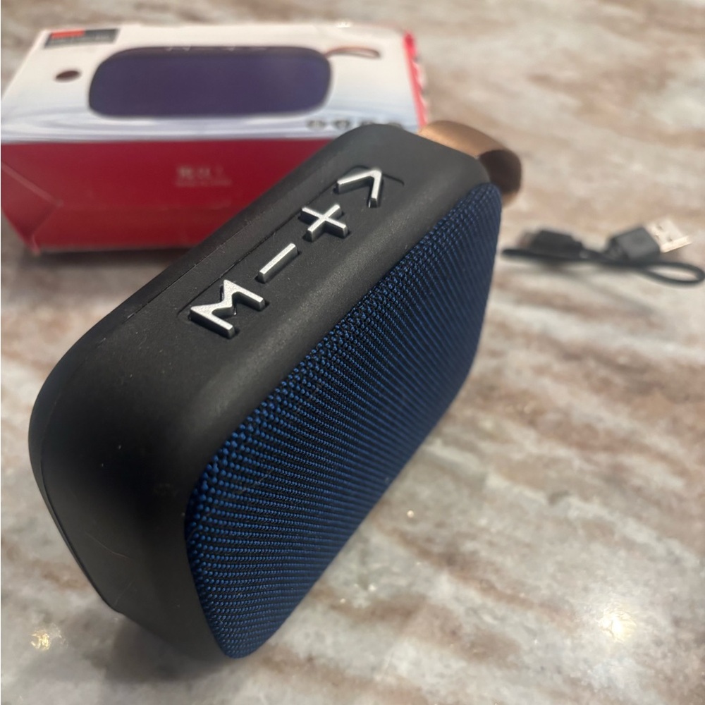 Mini Portable Bluetooth Speaker - Black and Navy Blue